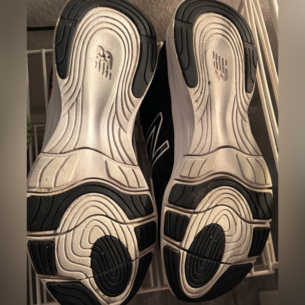 New Balance (Disney’s-  Minnie Mouse Edition) - Picture 6 of 6